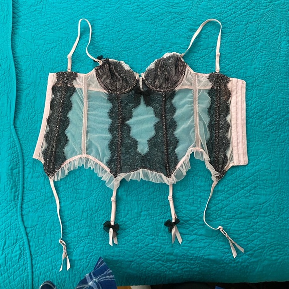 VS pink corset - Picture 1 of 4